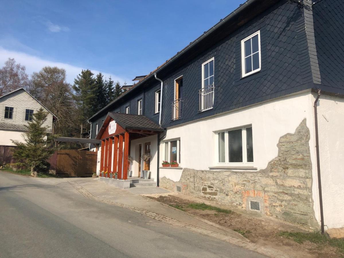 Landgasthof Wetteraperle Raila Екстериор снимка